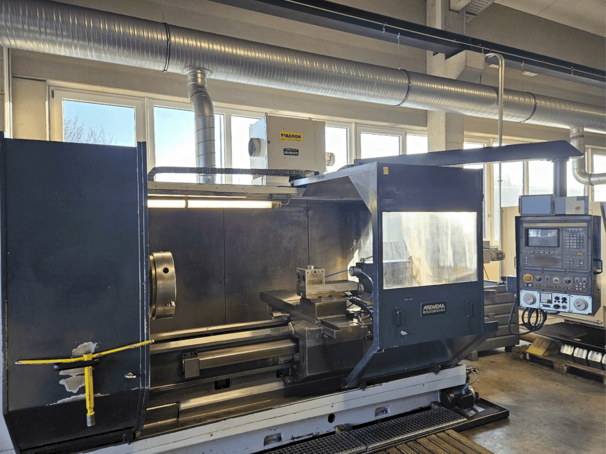 Vue de face de la machine KREWEMA HFDM 40