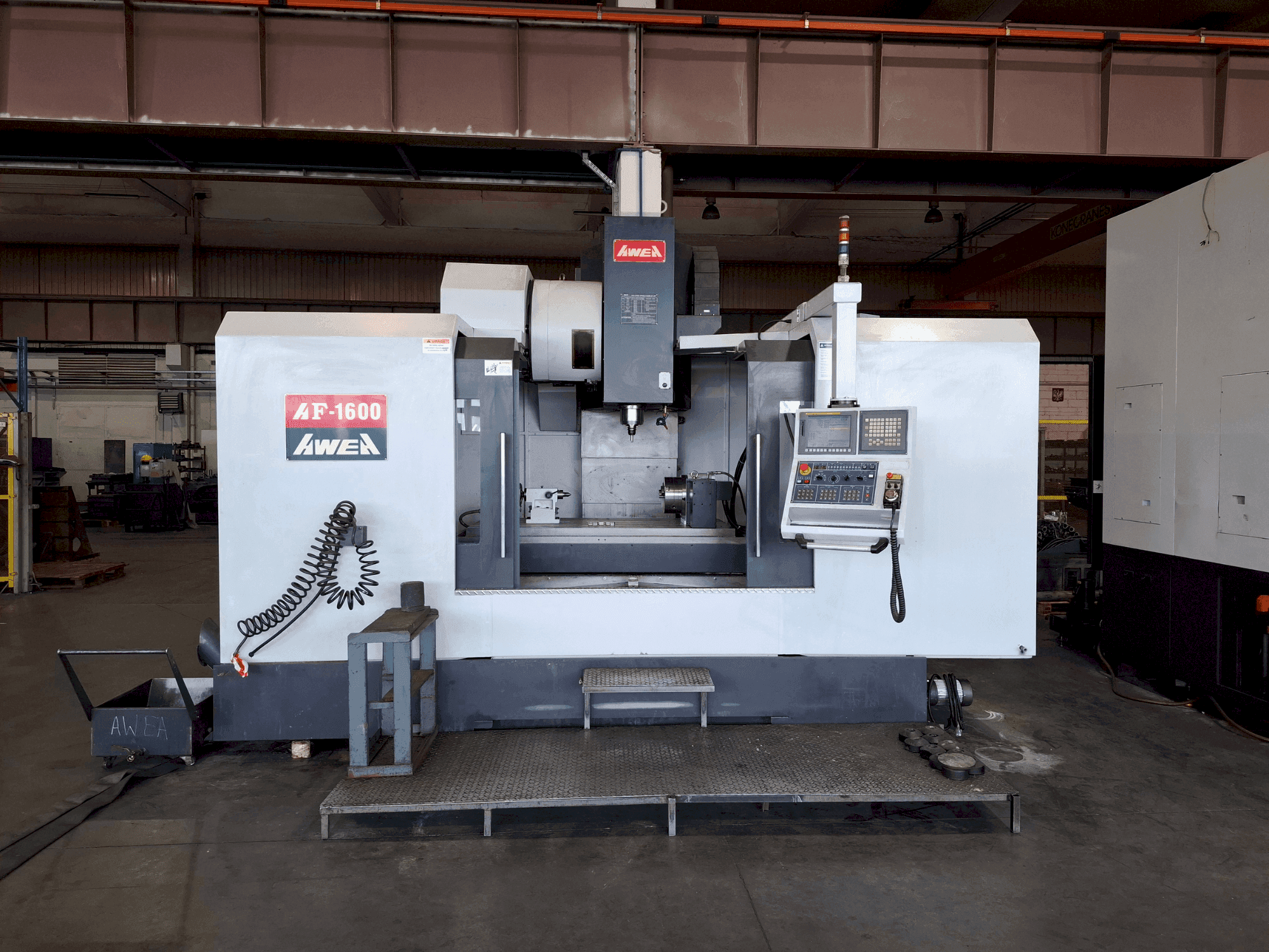 Vue de face de la machine AWEA AF-1600