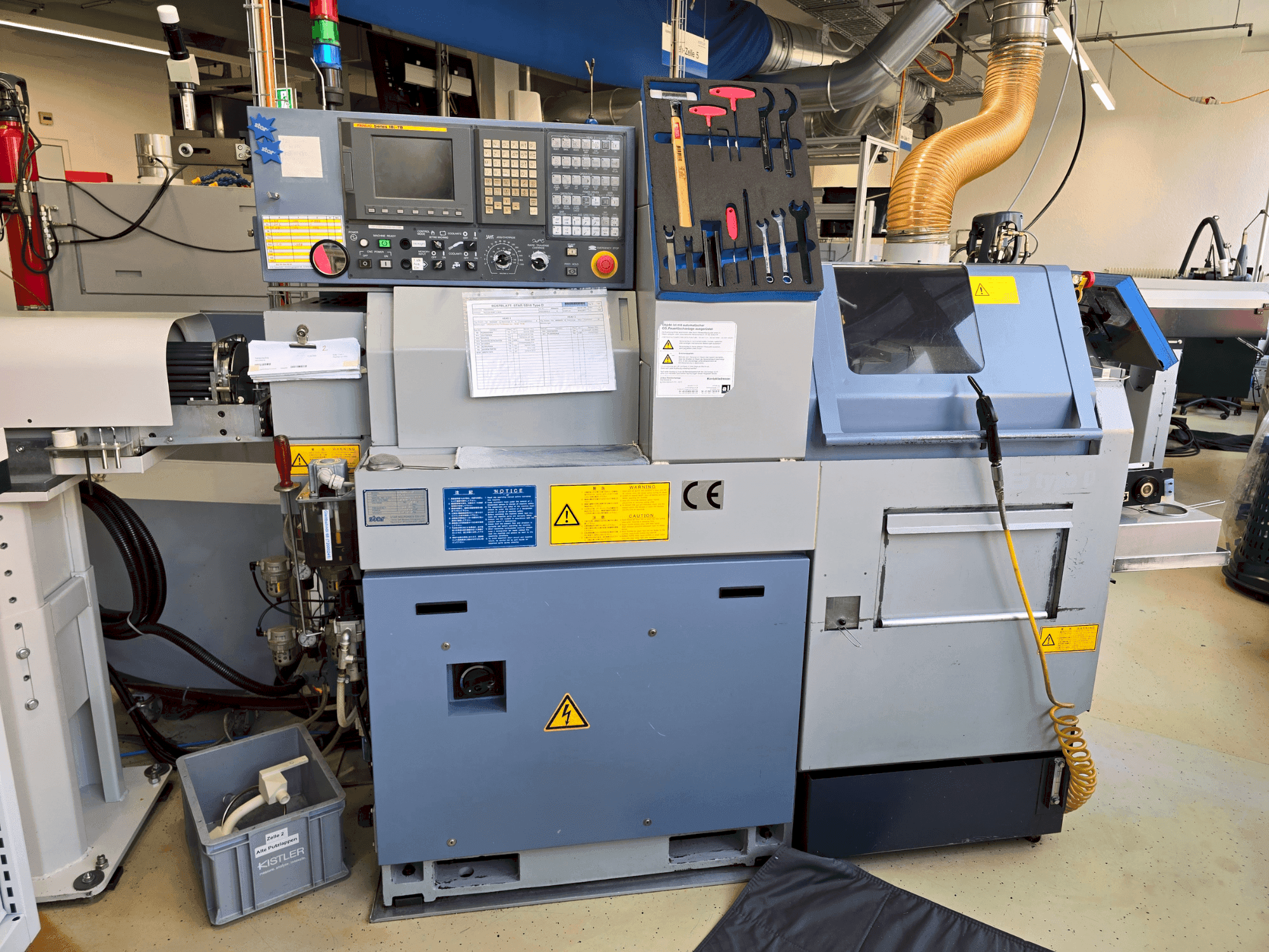 Vue de face de la machine STAR MICRONICS SB-16D
