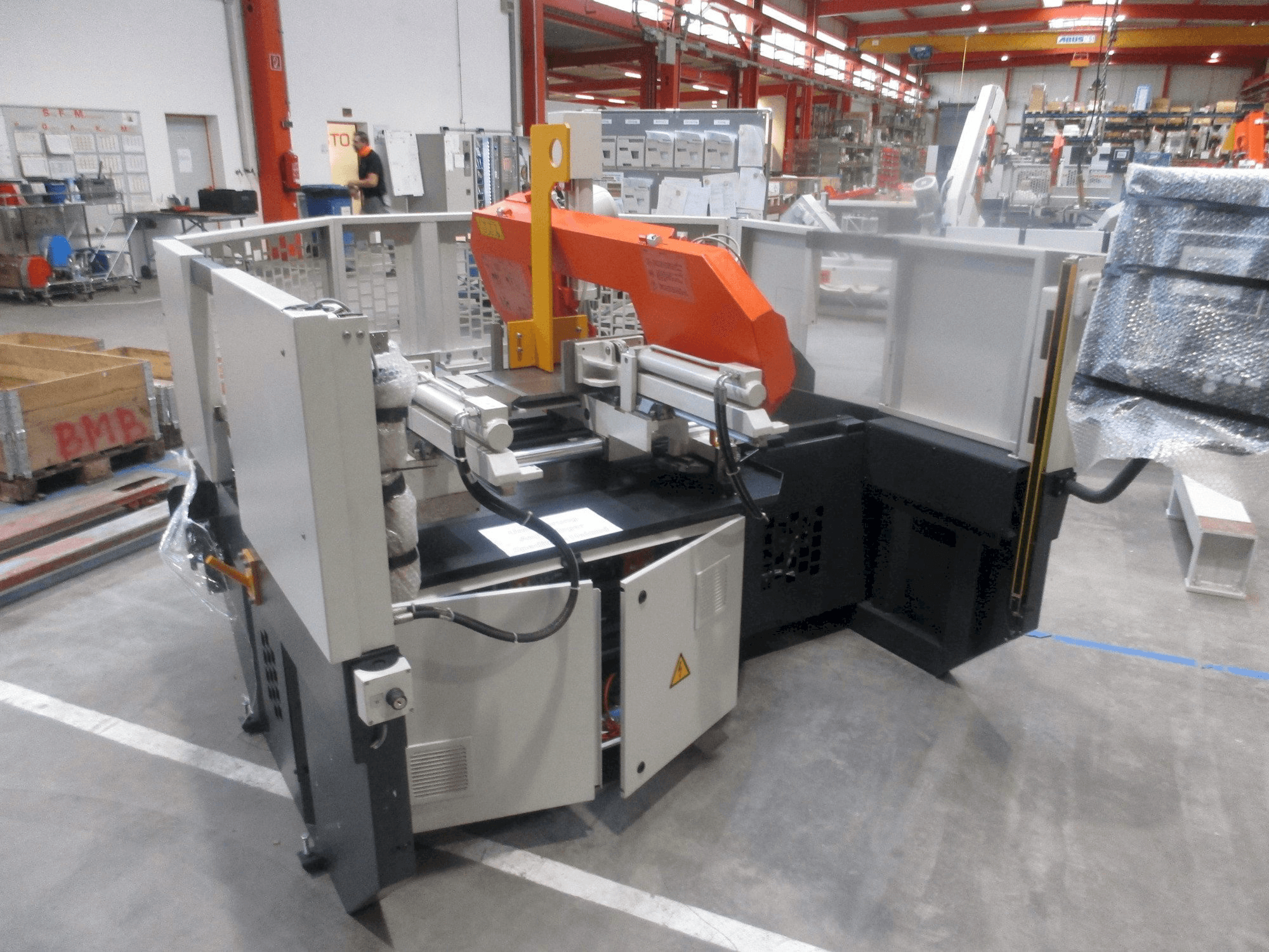 Front view of KASTO micut A 2.6 machine