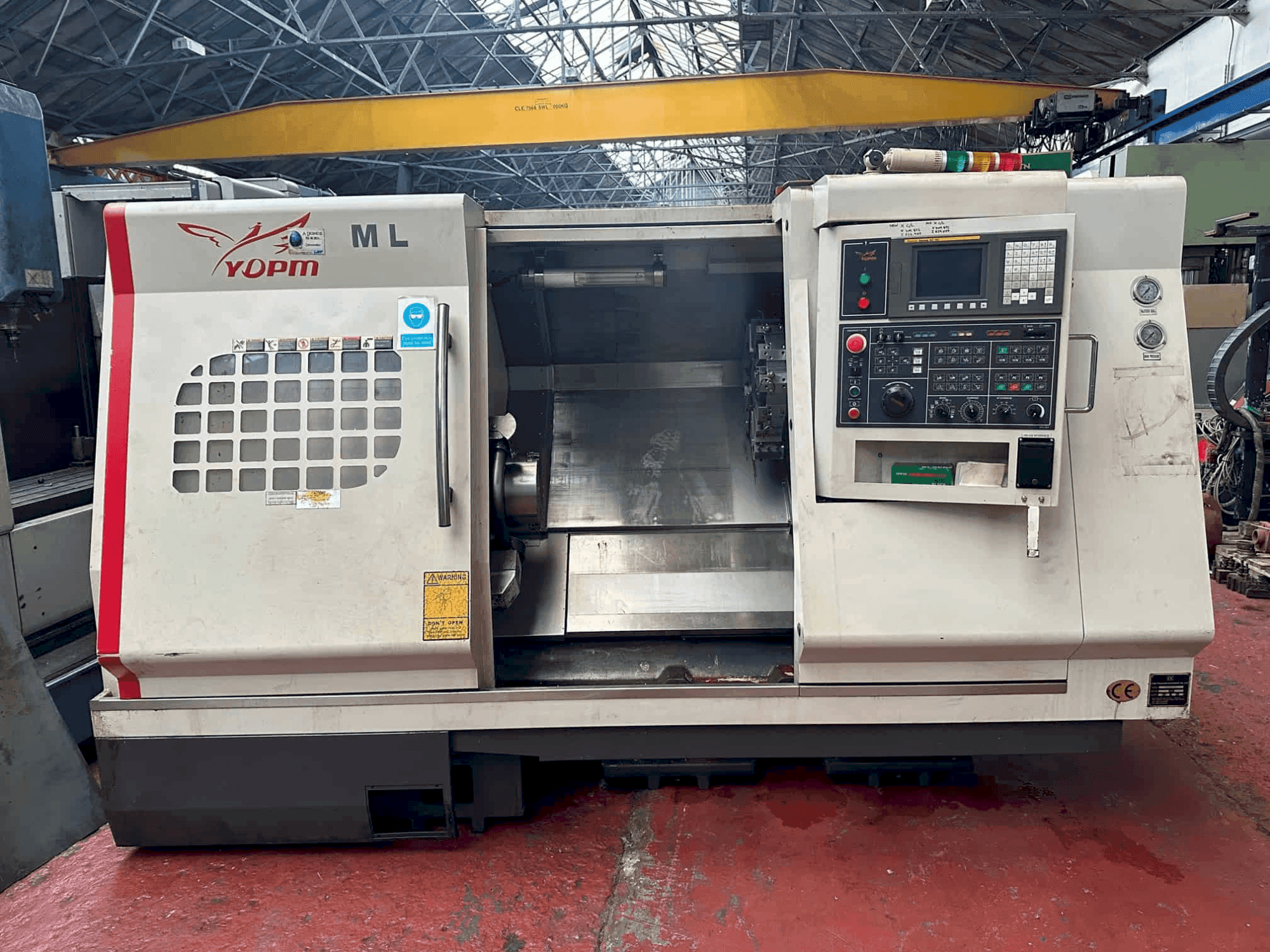 Vue de face de la machine Yang ML-300