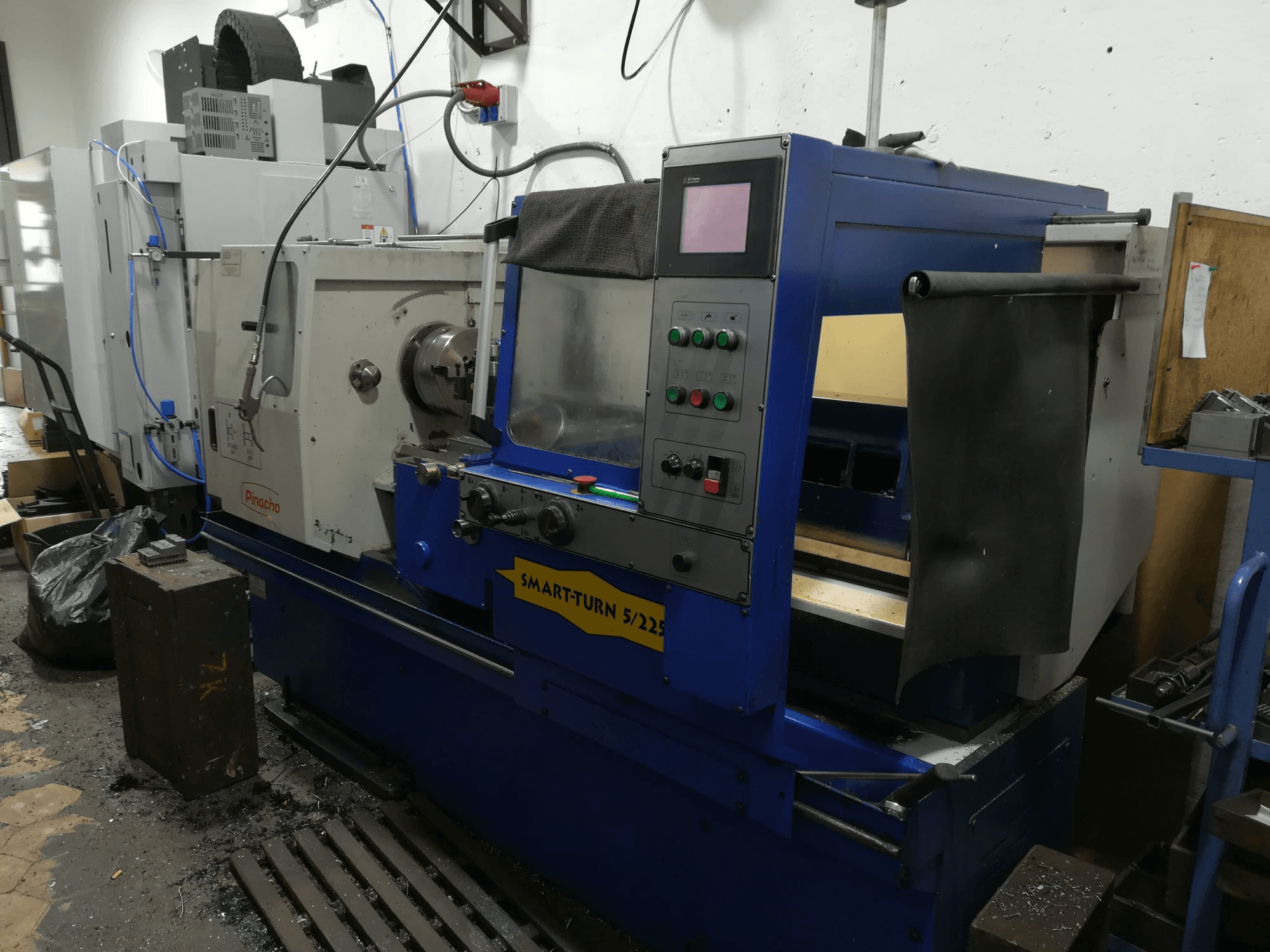 Front view of Pinacho Smart-Turn 5/225 Machine