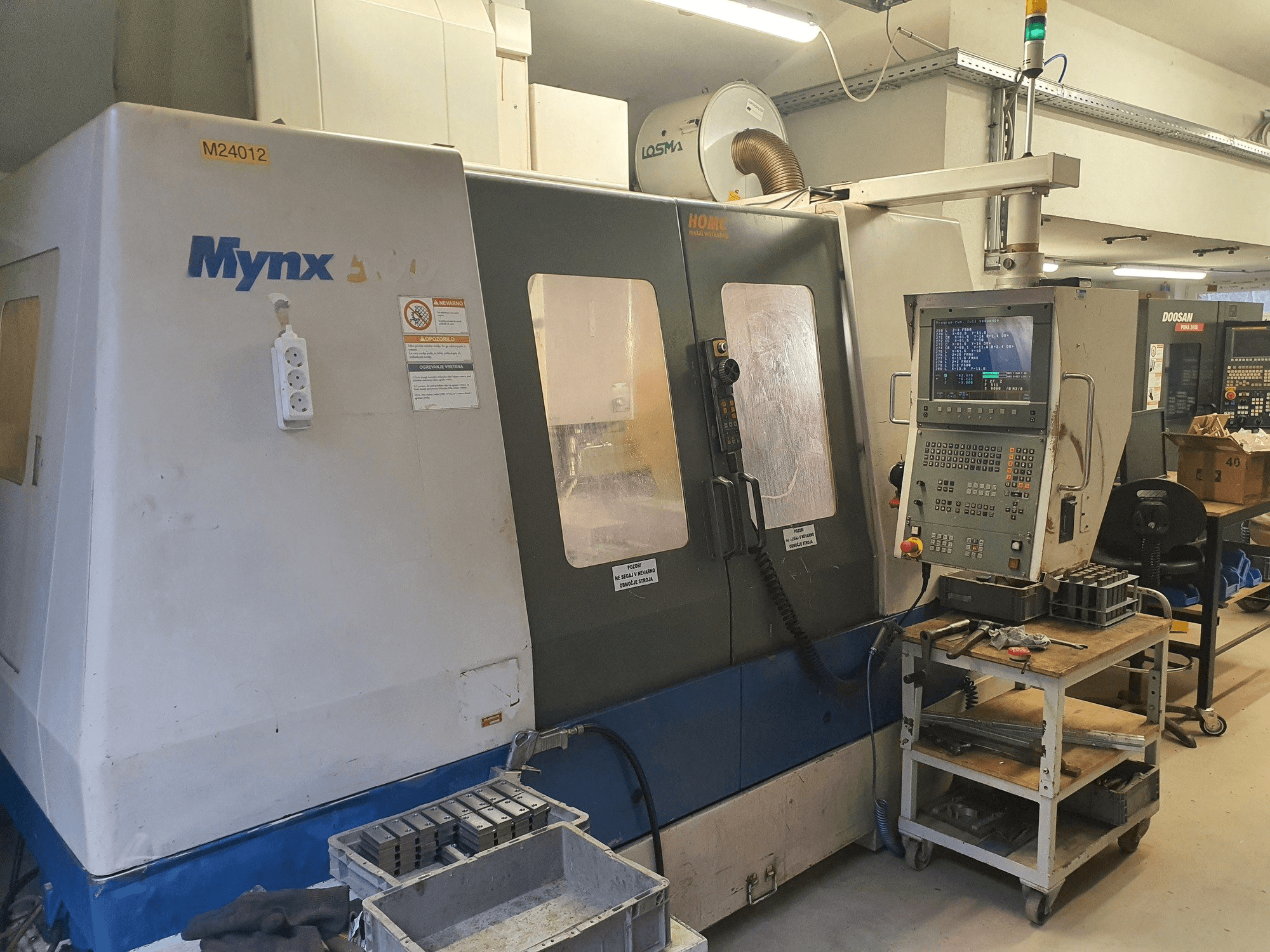 Vue de face de la machine DAEWOO Mynx 50
